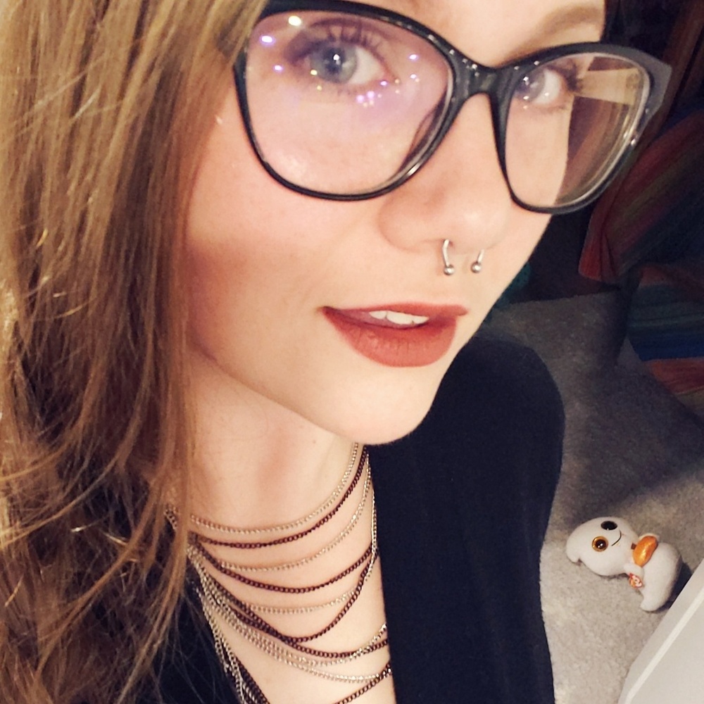 Meet your Posher, April